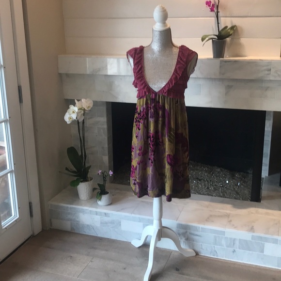 Free People Dresses & Skirts - Free People Deep V Babydoll Floral Ruffled Velvet Dress XS EUC